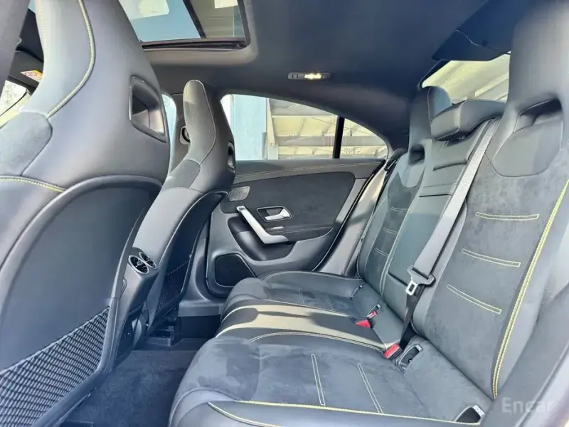 2023 Mercedes-Benz CLA с пробегом 6 500 км