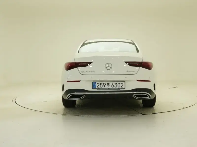 2025 Mercedes-Benz CLA с пробегом 228 км