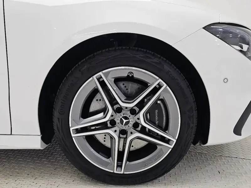 2025 Mercedes-Benz CLA с пробегом 228 км