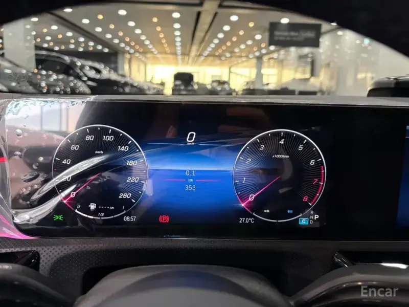 2025 Mercedes-Benz CLA с пробегом 353 км