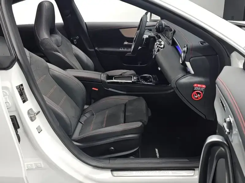 2024 Mercedes-Benz CLA с пробегом 1 539 км