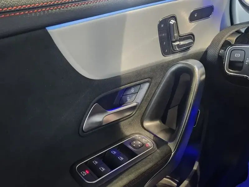 2026 Mercedes-Benz CLA с пробегом 6 860 км