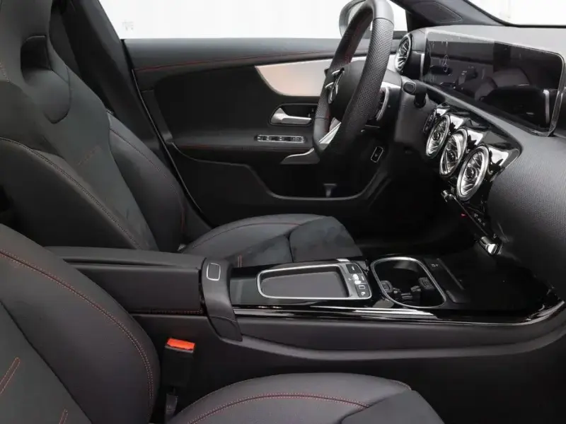 2026 Mercedes-Benz CLA с пробегом 5 170 км