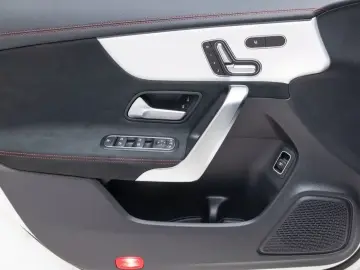 2026 Mercedes-Benz CLA с пробегом 5 170 км