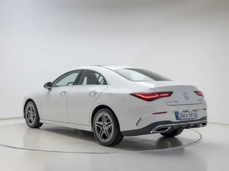 2026 Mercedes-Benz CLA с пробегом 4 613 км