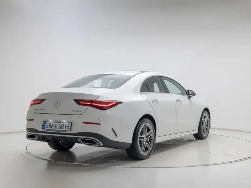 2026 Mercedes-Benz CLA с пробегом 4 613 км