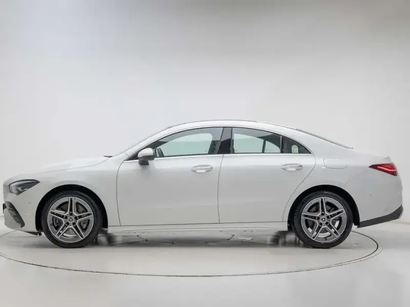 2026 Mercedes-Benz CLA с пробегом 4 613 км