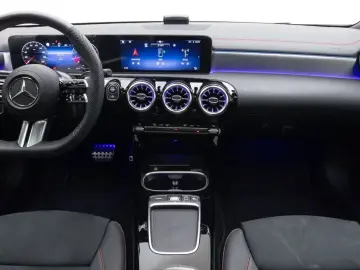 2026 Mercedes-Benz CLA с пробегом 4 613 км