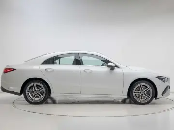 2026 Mercedes-Benz CLA с пробегом 3 046 км