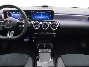 2026 Mercedes-Benz CLA с пробегом 3 046 км