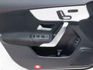 2026 Mercedes-Benz CLA с пробегом 2 886 км