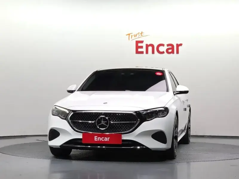 2025 Mercedes-Benz E-Класс с пробегом 4 083 км