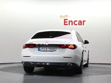 2025 Mercedes-Benz E-Класс с пробегом 4 083 км