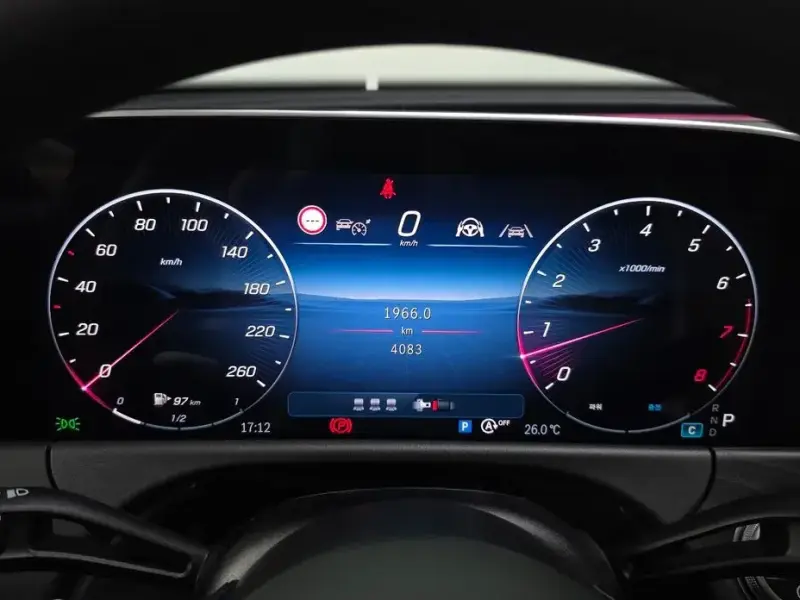 2025 Mercedes-Benz E-Класс с пробегом 4 083 км