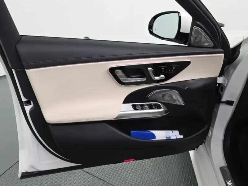 2025 Mercedes-Benz E-Класс с пробегом 4 083 км