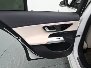 2025 Mercedes-Benz E-Класс с пробегом 4 083 км