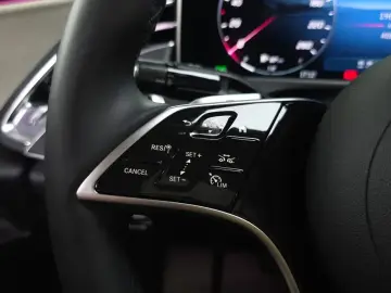 2025 Mercedes-Benz E-Класс с пробегом 4 083 км