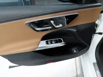 2024 Mercedes-Benz E-Класс с пробегом 20 645 км