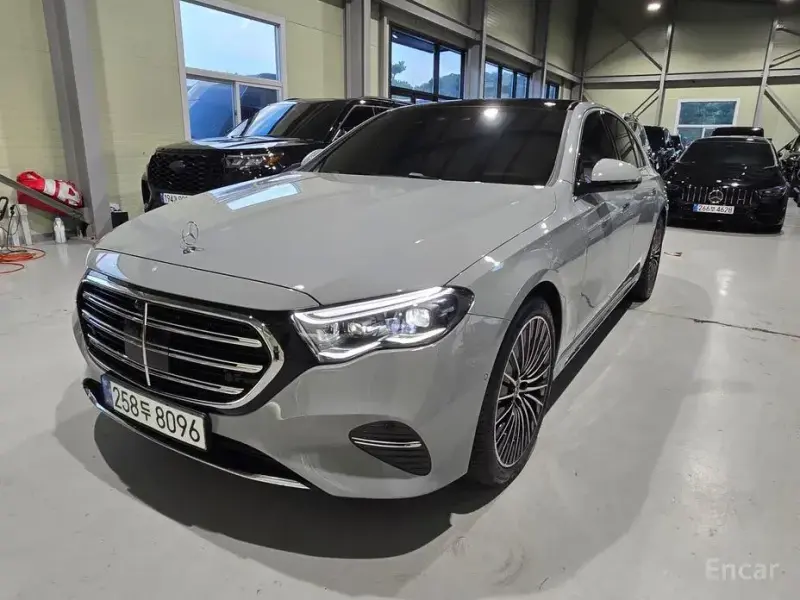 2025 Mercedes-Benz E-Класс с пробегом 6 921 км