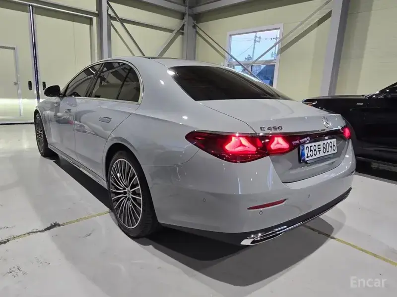 2025 Mercedes-Benz E-Класс с пробегом 6 921 км