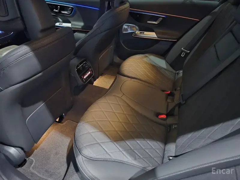 2025 Mercedes-Benz E-Класс с пробегом 6 921 км