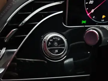 2025 Mercedes-Benz E-Класс с пробегом 2 817 км