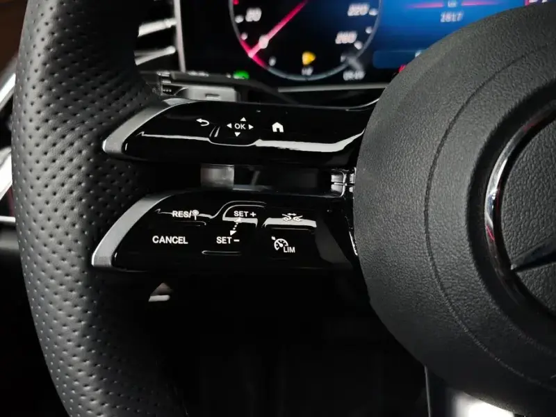 2025 Mercedes-Benz E-Класс с пробегом 2 817 км
