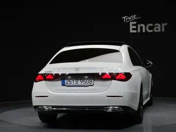 2025 Mercedes-Benz E-Класс с пробегом 4 783 км