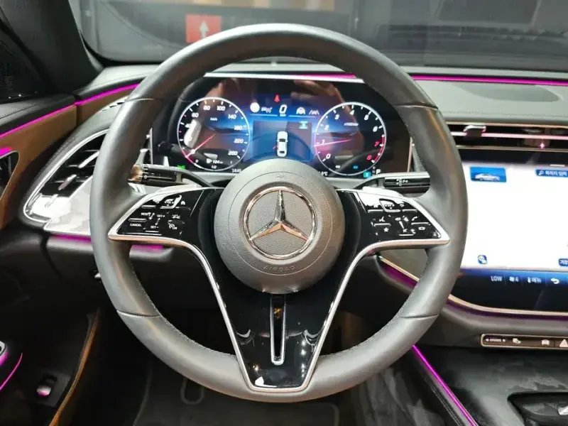 2025 Mercedes-Benz E-Класс с пробегом 4 783 км