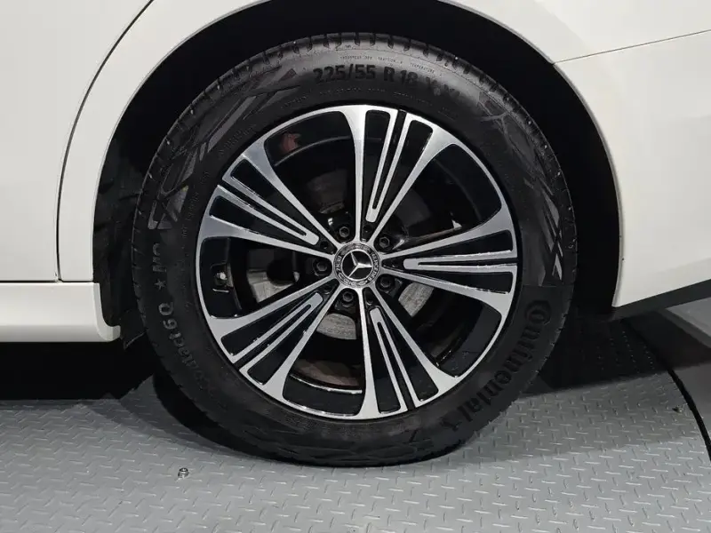 2025 Mercedes-Benz E-Класс с пробегом 4 783 км