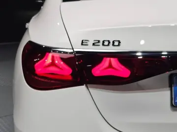 2025 Mercedes-Benz E-Класс с пробегом 4 783 км
