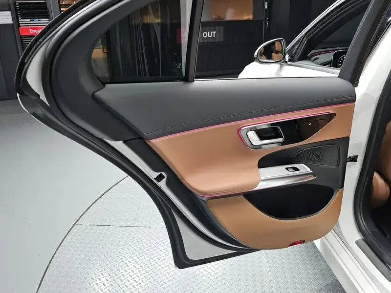 2025 Mercedes-Benz E-Класс с пробегом 4 783 км