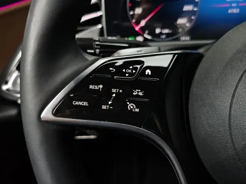 2025 Mercedes-Benz E-Класс с пробегом 4 783 км