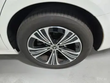 2025 Mercedes-Benz E-Класс с пробегом 7 780 км