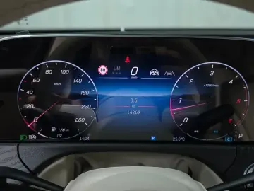 2024 Mercedes-Benz E-Класс с пробегом 14 269 км