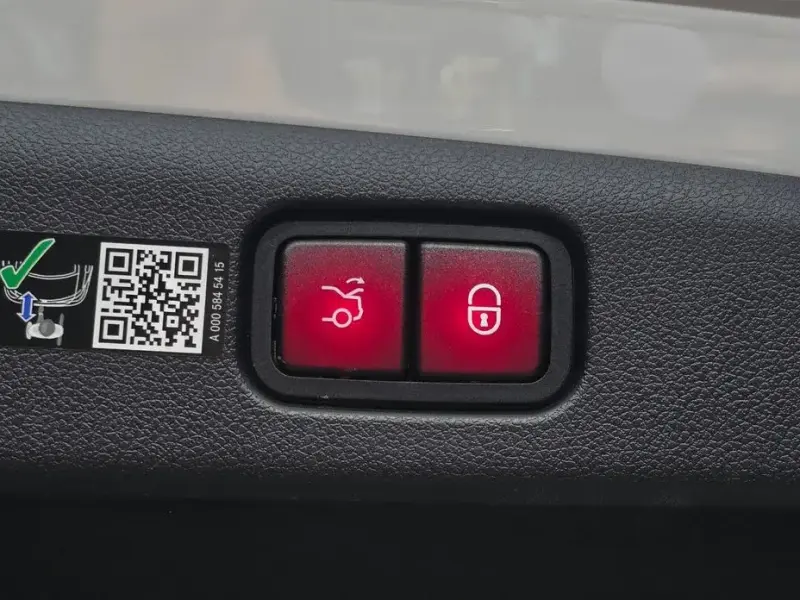 2025 Mercedes-Benz E-Класс с пробегом 11 997 км