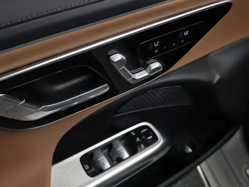 2025 Mercedes-Benz E-Класс с пробегом 11 997 км