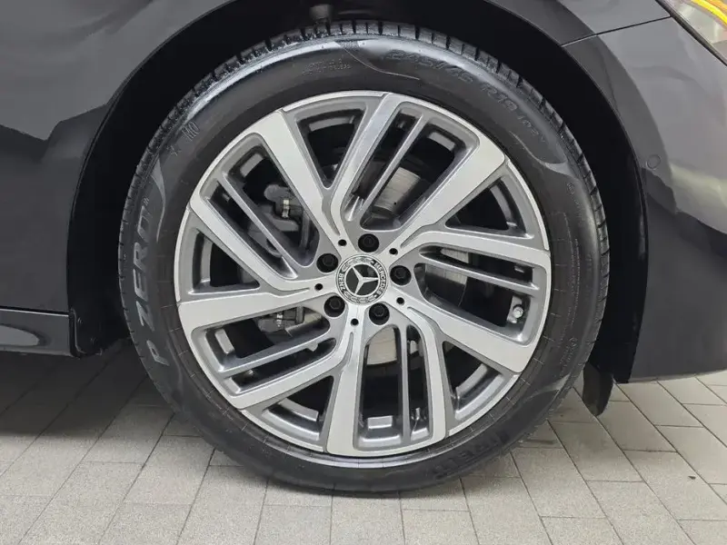 2024 Mercedes-Benz E-Класс с пробегом 14 269 км