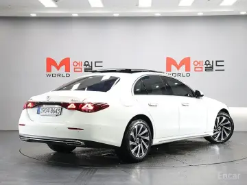 2025 Mercedes-Benz E-Класс с пробегом 4 992 км