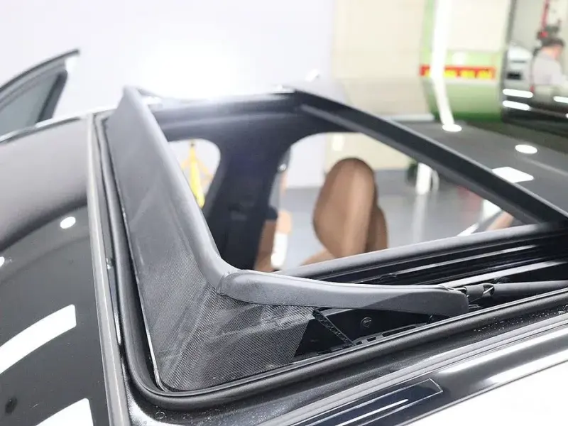 2025 Mercedes-Benz E-Класс с пробегом 4 992 км