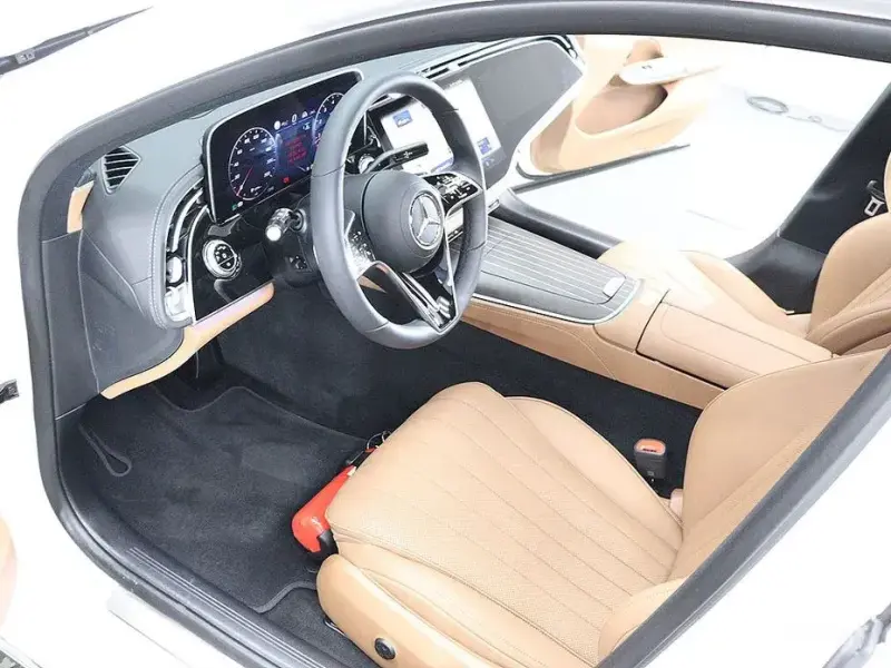 2025 Mercedes-Benz E-Класс с пробегом 4 992 км