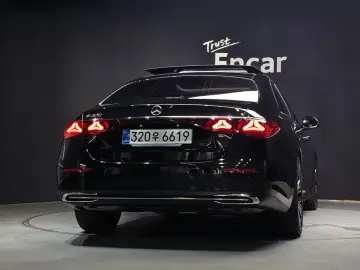 2025 Mercedes-Benz E-Класс с пробегом 10 840 км