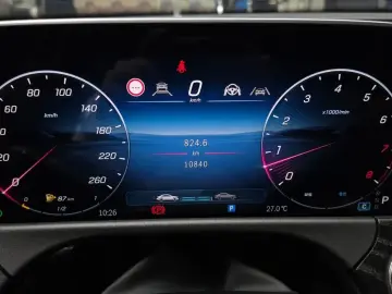 2025 Mercedes-Benz E-Класс с пробегом 10 840 км
