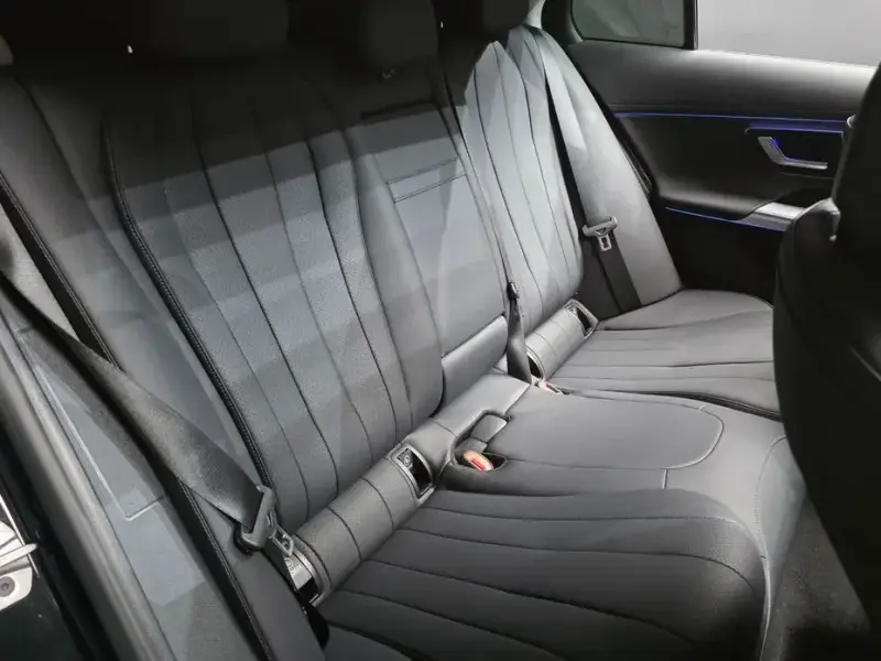 2025 Mercedes-Benz E-Класс с пробегом 10 840 км