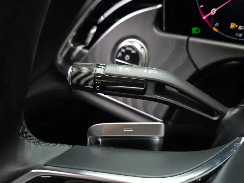 2025 Mercedes-Benz E-Класс с пробегом 10 840 км