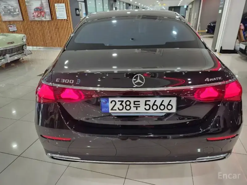 2025 Mercedes-Benz E-Класс с пробегом 10 870 км