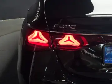 2025 Mercedes-Benz E-Класс с пробегом 10 840 км