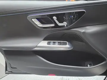 2025 Mercedes-Benz E-Класс с пробегом 10 840 км