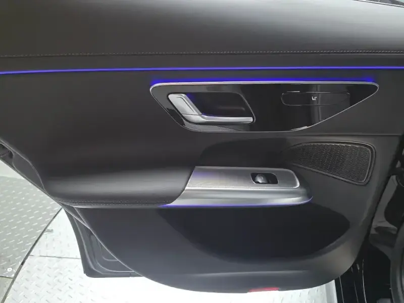2025 Mercedes-Benz E-Класс с пробегом 10 840 км