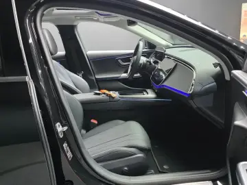 2025 Mercedes-Benz E-Класс с пробегом 10 840 км